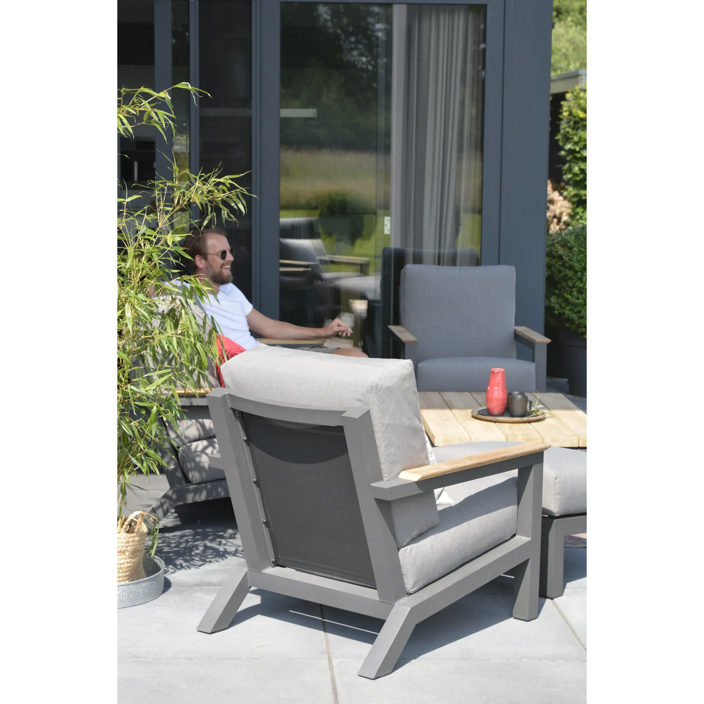 4 Seasons Outdoor Capitol Coffee Table 90 X 90 X 35 Cm.