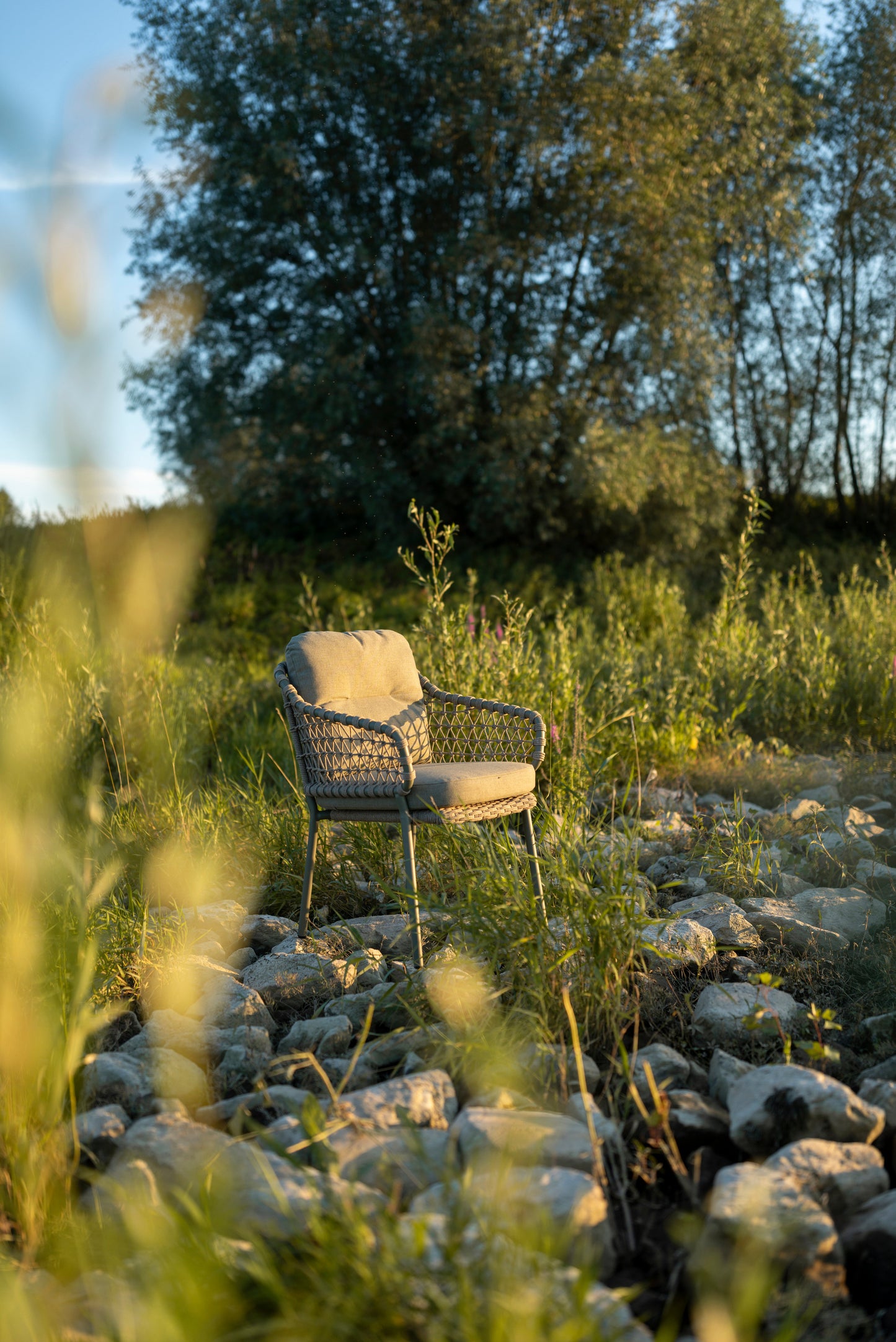 4 Seasons Outdoor Jura Stackable Dining Chair Olive With 2 Cushions