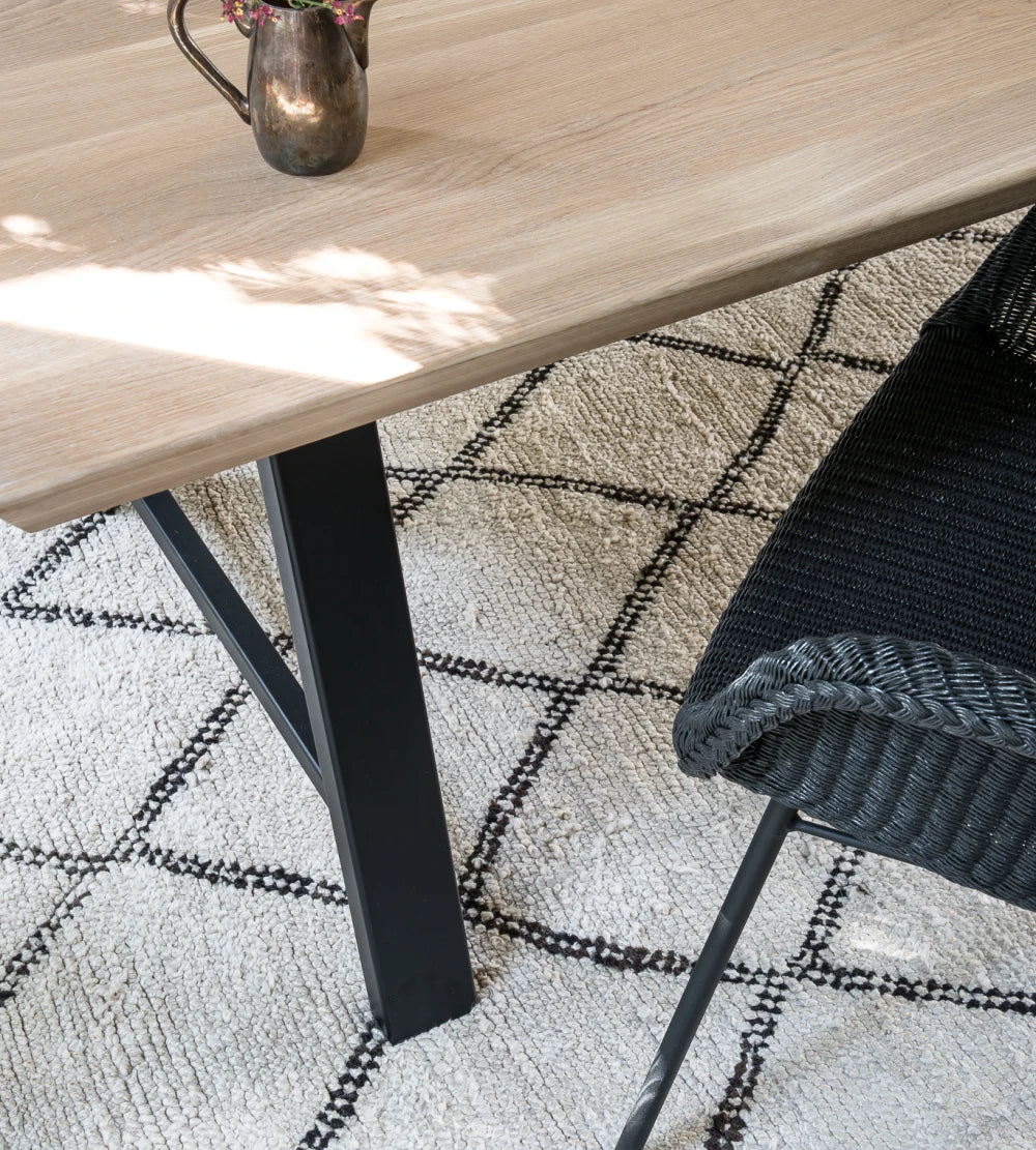 Vincent Sheppard Albert dining table