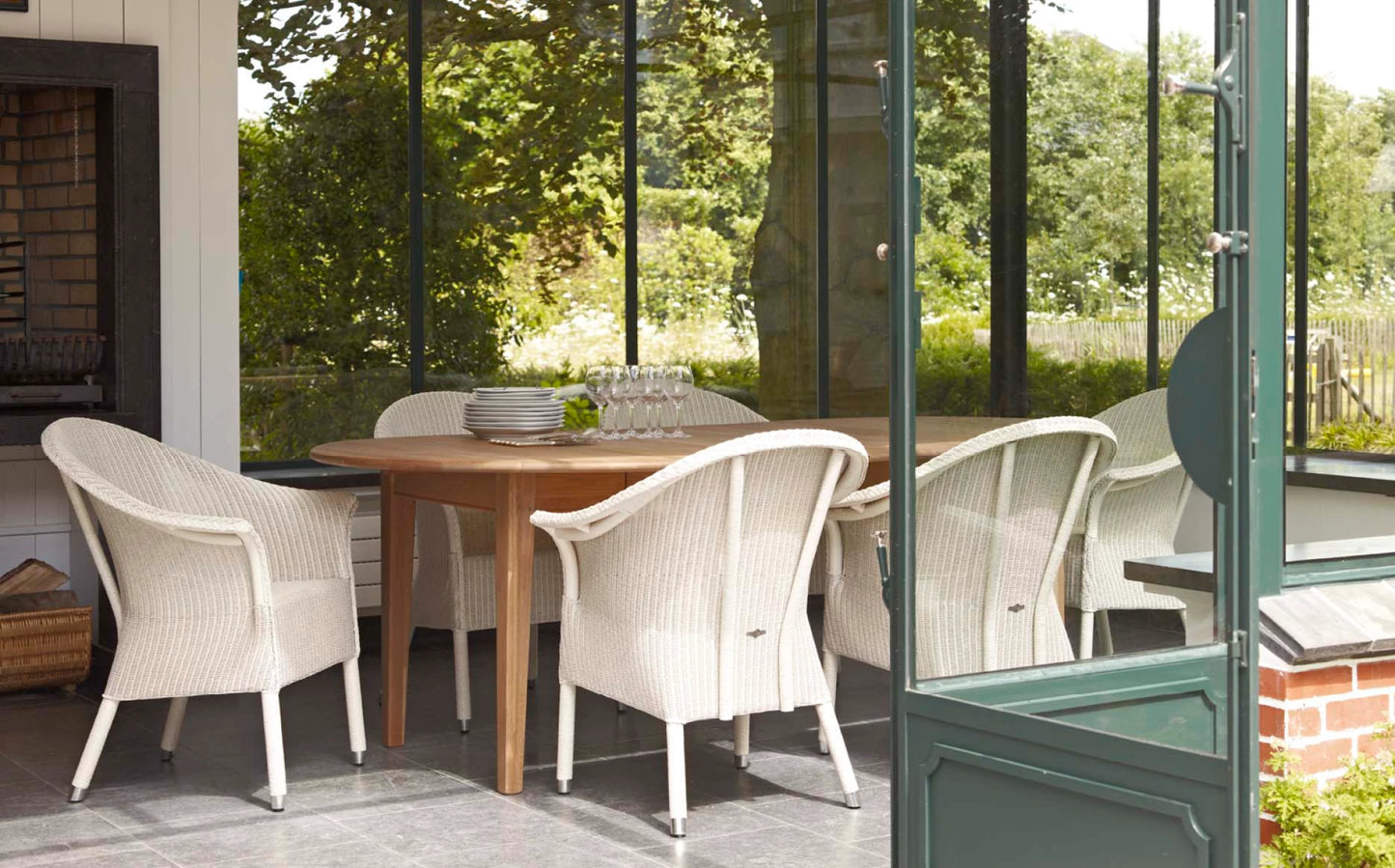 Vincent Sheppard Victor dining armchair