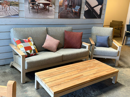 4 Seasons Outdoor Capitol Latte Ex Display Lounge Set