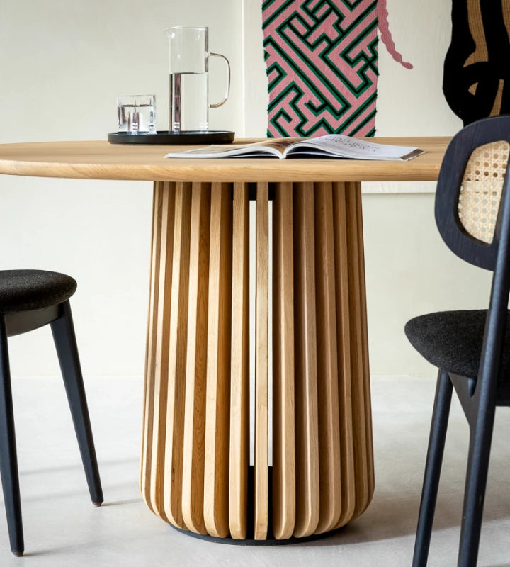 Vincent Sheppard Maru round dining table